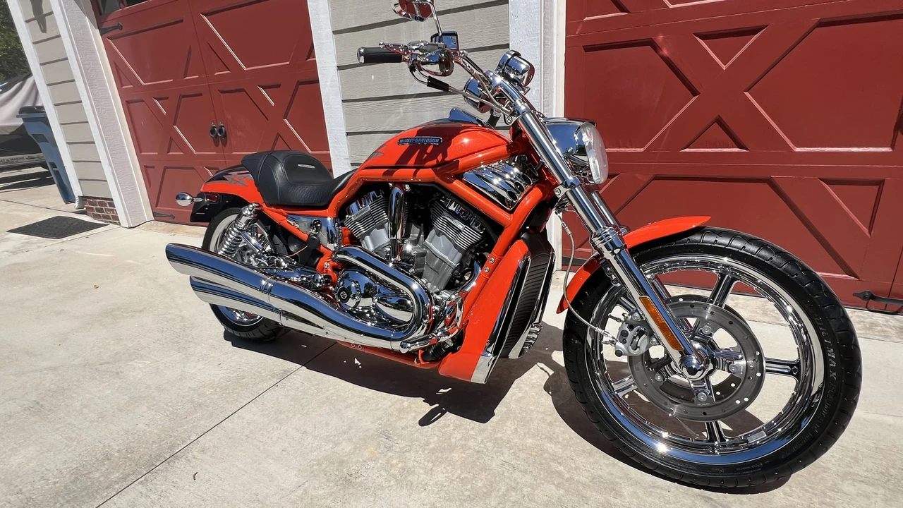 2005 Harley-Davidson CVO - Image 6 of 31