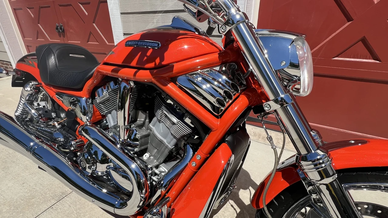 2005 Harley-Davidson CVO - Image 27 of 31