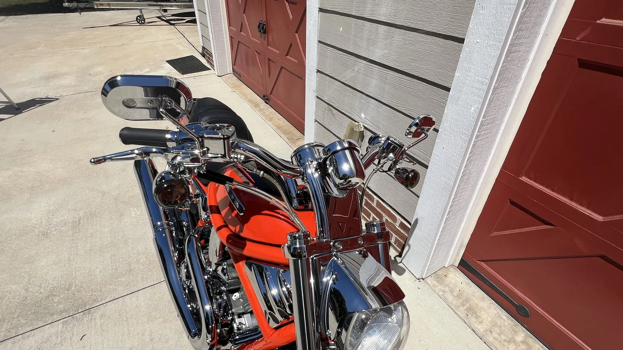 2005 Harley-Davidson CVO - Image 29 of 31