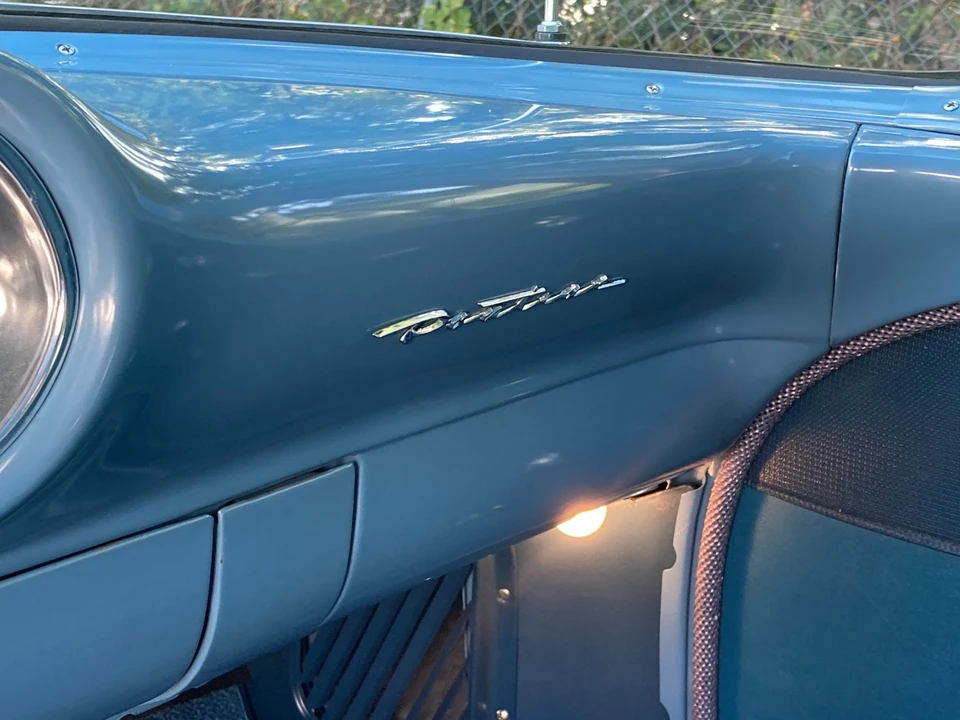 1957 Pontiac Chieftain - Image 29 of 31