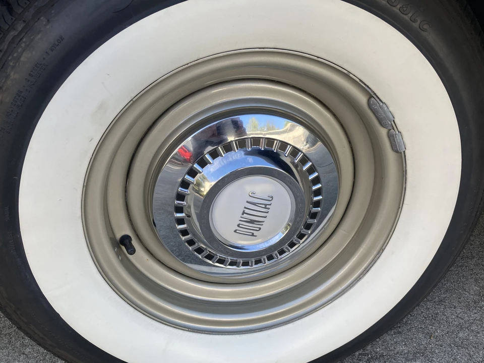 1957 Pontiac Chieftain - Image 24 of 31