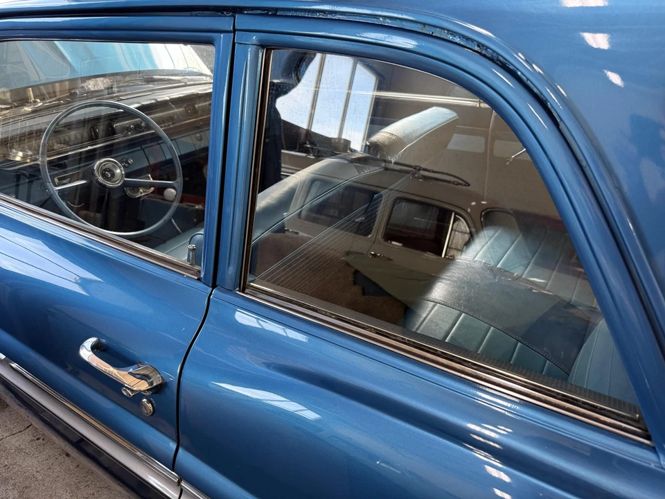 1961 Pontiac Catalina 3rd Gen - Image 23 of 31