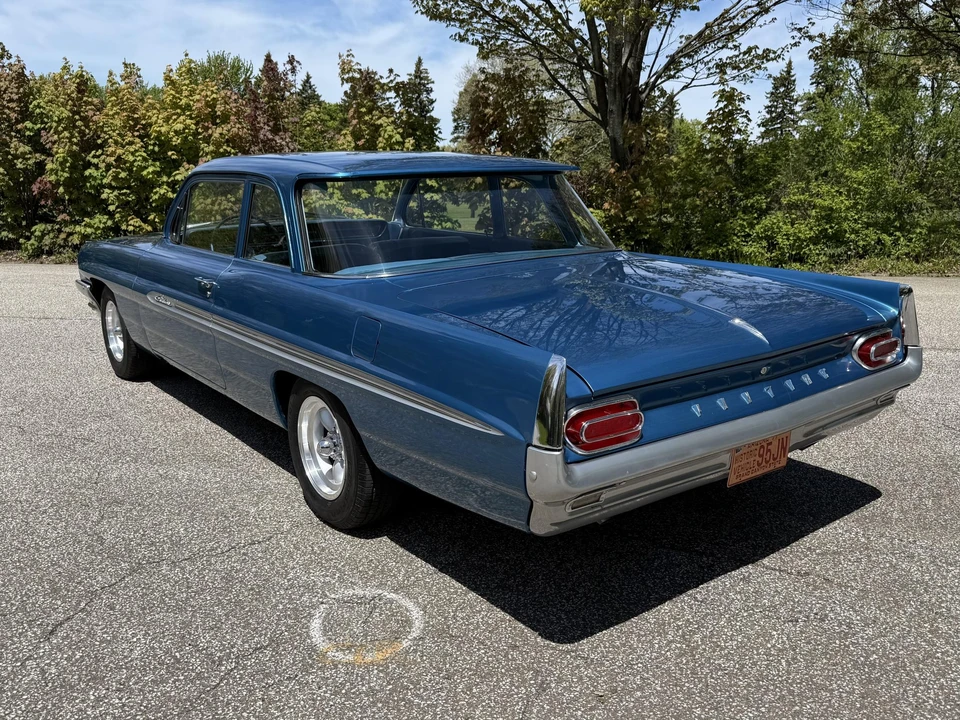 1961 Pontiac Catalina 3rd Gen - Image 13 of 31