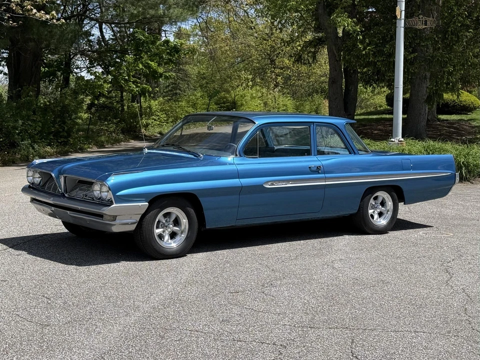 1961 Pontiac Catalina 3rd Gen - Image 2 of 31