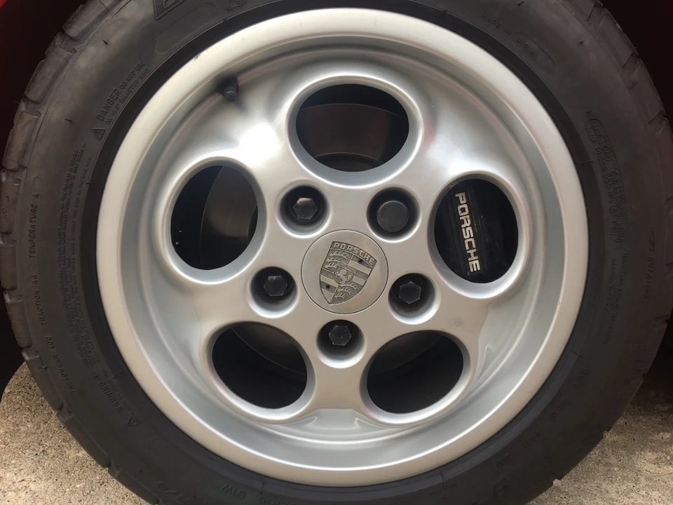 1987 Porsche 944 Turbo - Image 16 of 31
