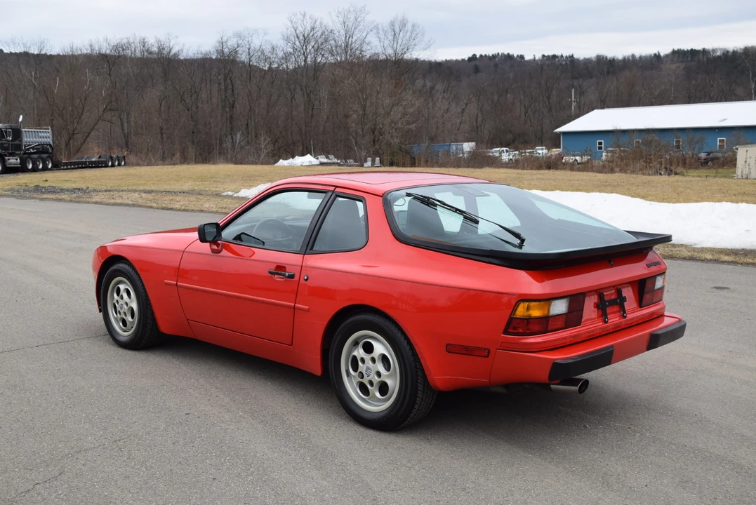 1987 Porsche 944 - Image 11 of 31