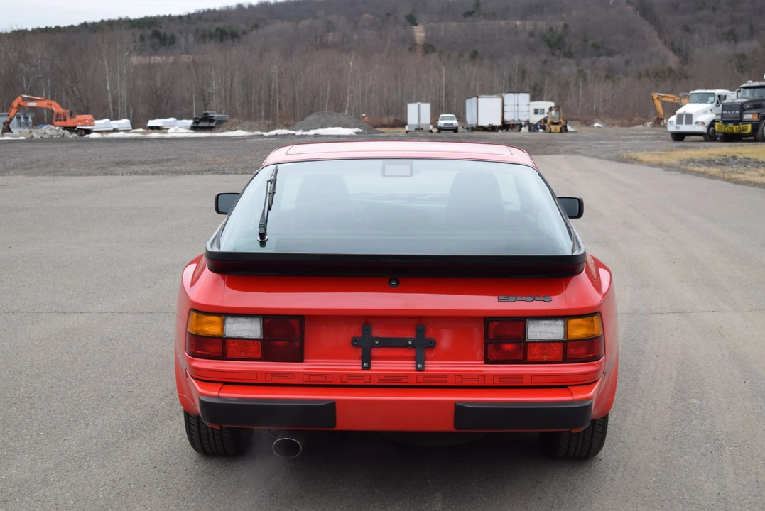 1987 Porsche 944 - Image 10 of 31