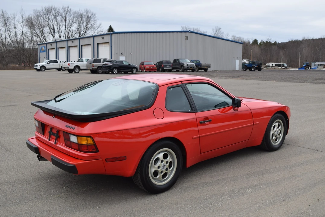 1987 Porsche 944 - Image 9 of 31