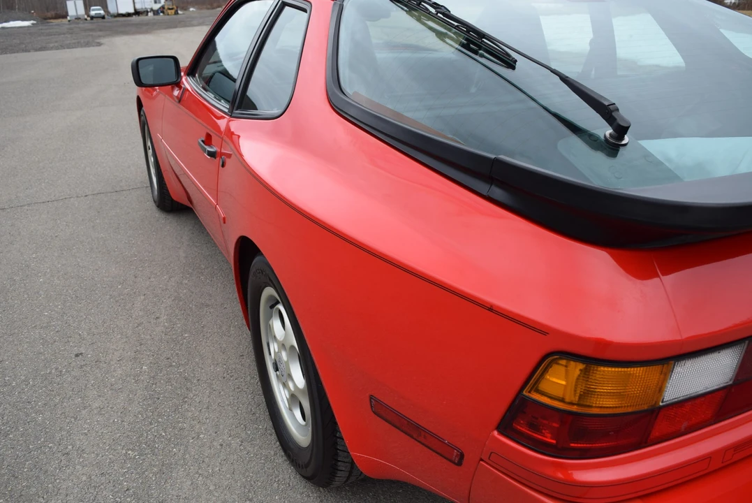 1987 Porsche 944 - Image 24 of 31