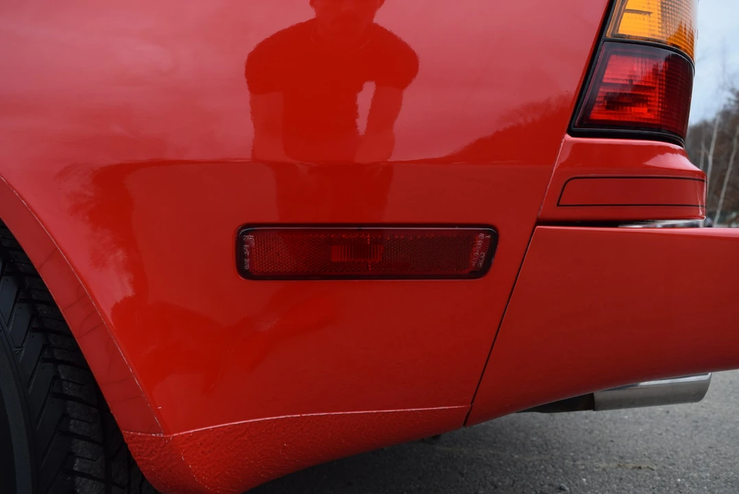 1987 Porsche 944 - Image 27 of 31
