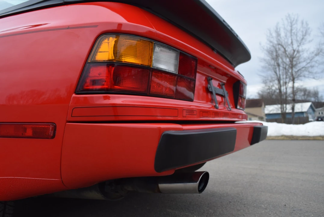 1987 Porsche 944 - Image 28 of 31