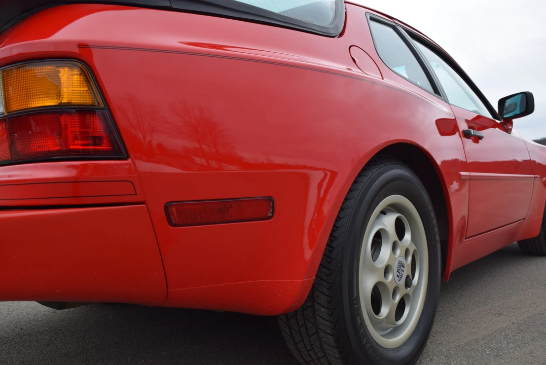 1987 Porsche 944 - Image 26 of 31