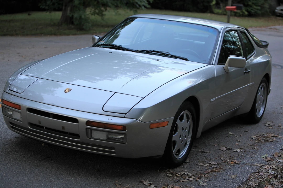 1989 Porsche 944 S2 - Image 9 of 31