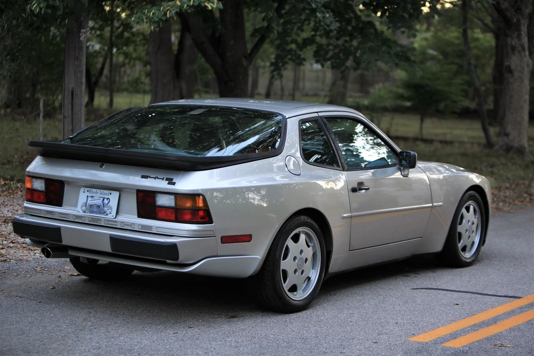1989 Porsche 944 S2 - Image 4 of 31