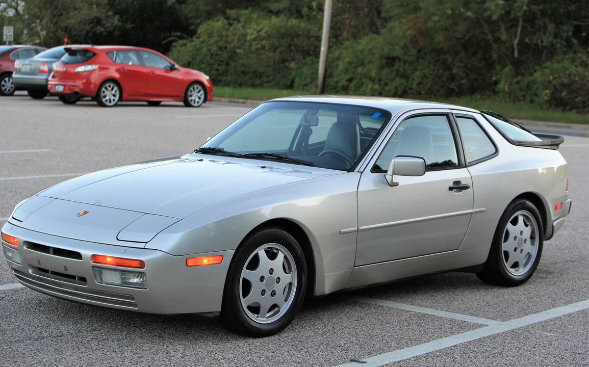 1989 Porsche 944 S2 - Image 8 of 31
