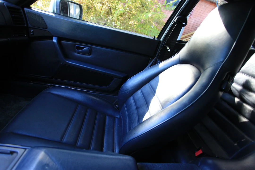 1989 Porsche 944 S2 - Image 28 of 31