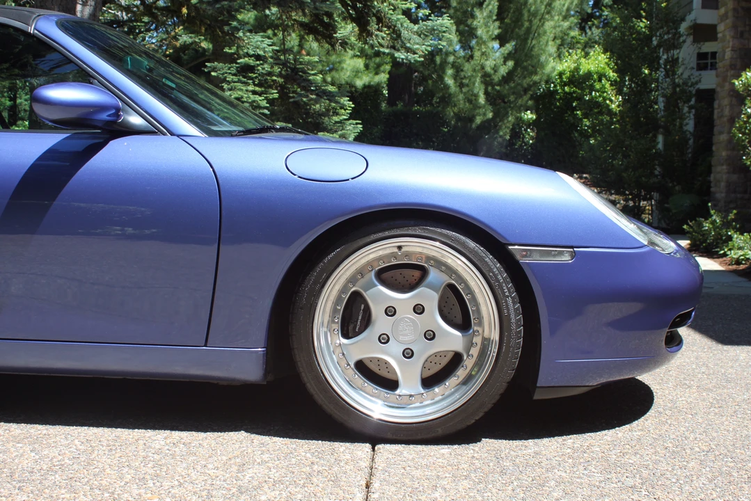 1999 Porsche 996 Carrera - Image 9 of 31