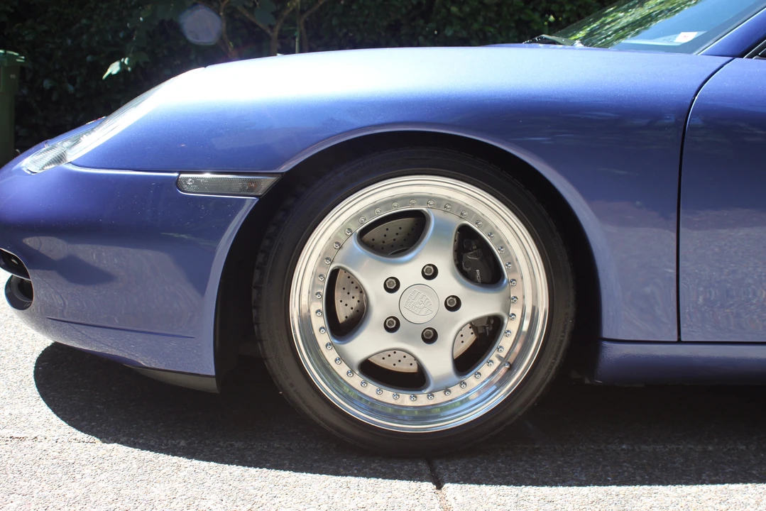1999 Porsche 996 Carrera - Image 14 of 31