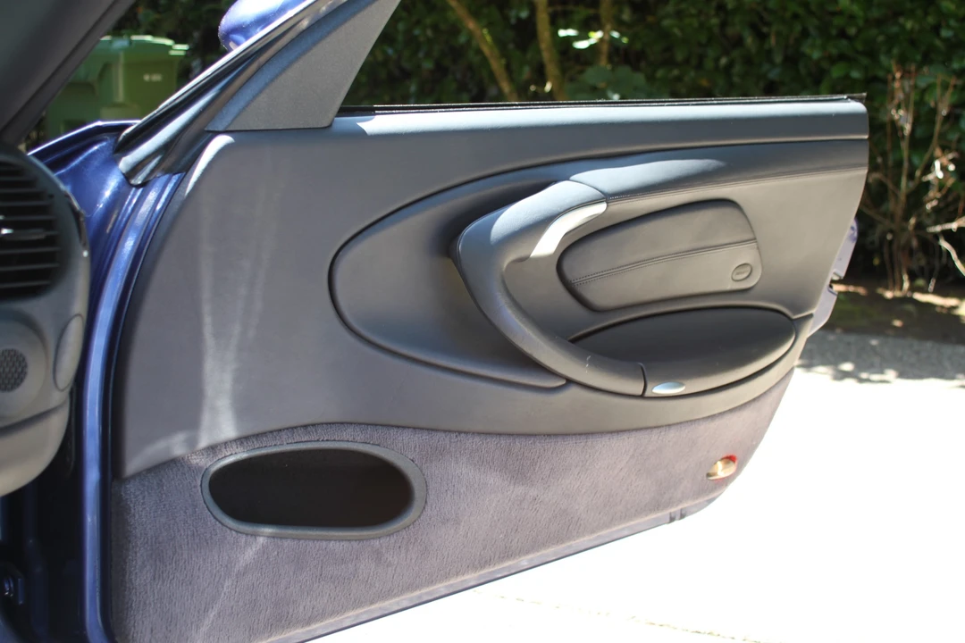 1999 Porsche 996 Carrera - Image 29 of 31