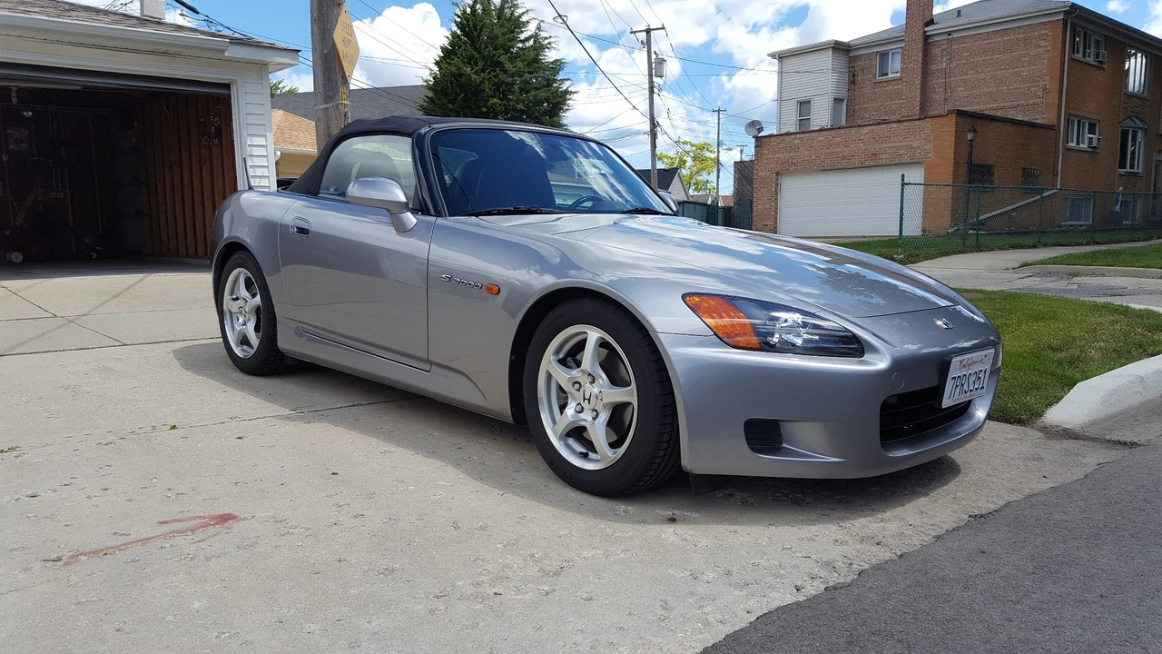 2001 Honda AP1 S2000 - Image 2 of 31