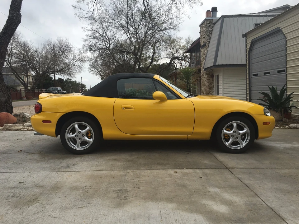 2002 Mazda NB MX-5 Miata - Image 13 of 31