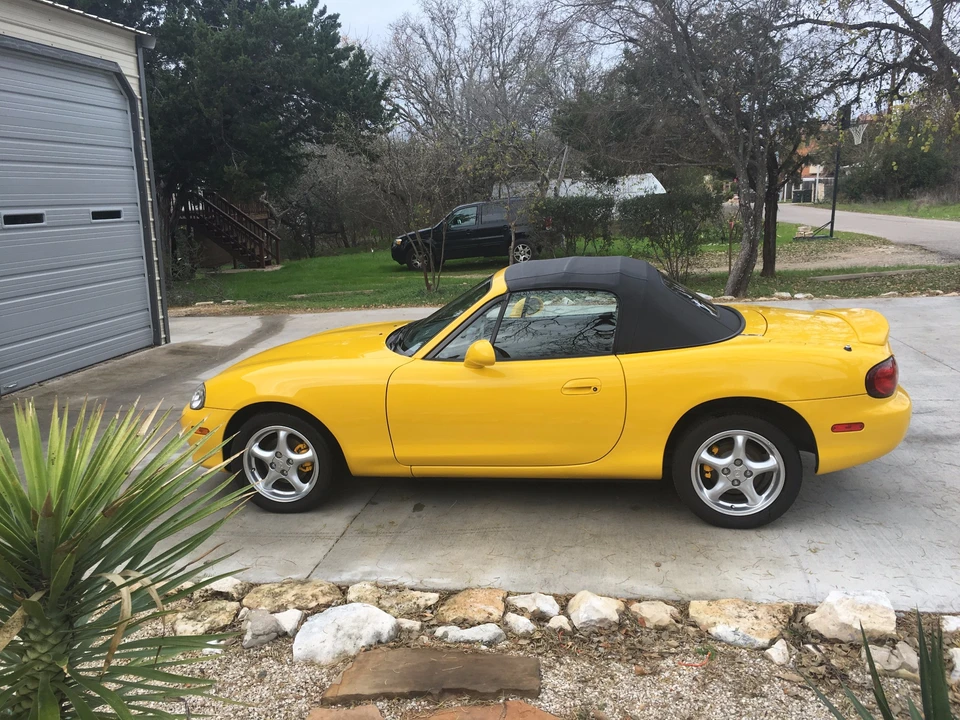 2002 Mazda NB MX-5 Miata - Image 10 of 31