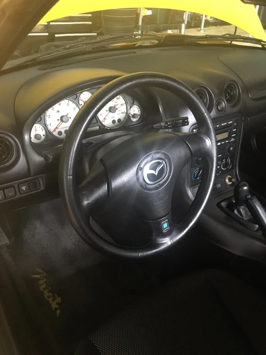 2002 Mazda NB MX-5 Miata - Image 25 of 31