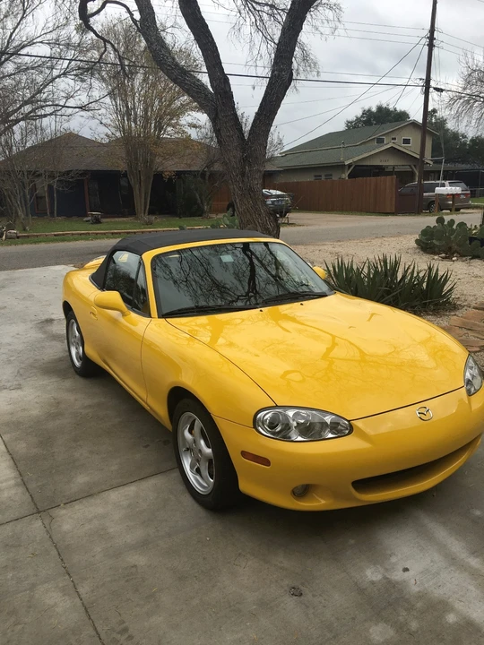 2002 Mazda NB MX-5 Miata - Image 2 of 31