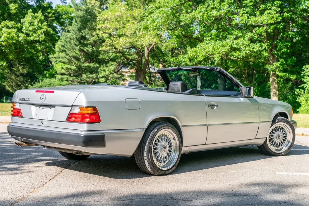 1993 Mercedes-Benz W124 E-Class - Image 6 of 31