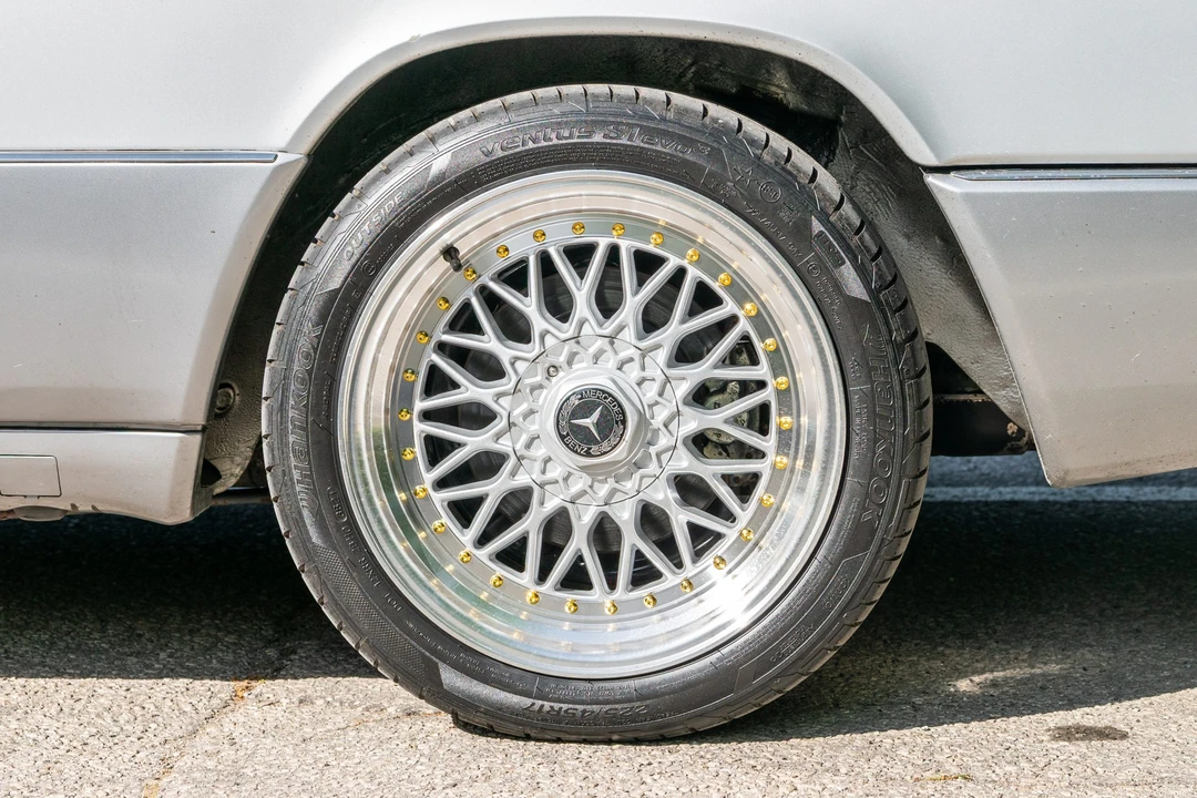 1993 Mercedes-Benz W124 E-Class - Image 24 of 31