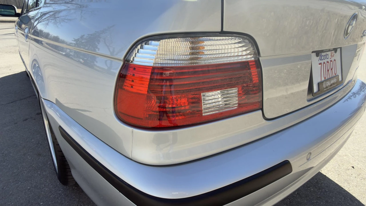 2003 BMW E39 540i - Image 17 of 31