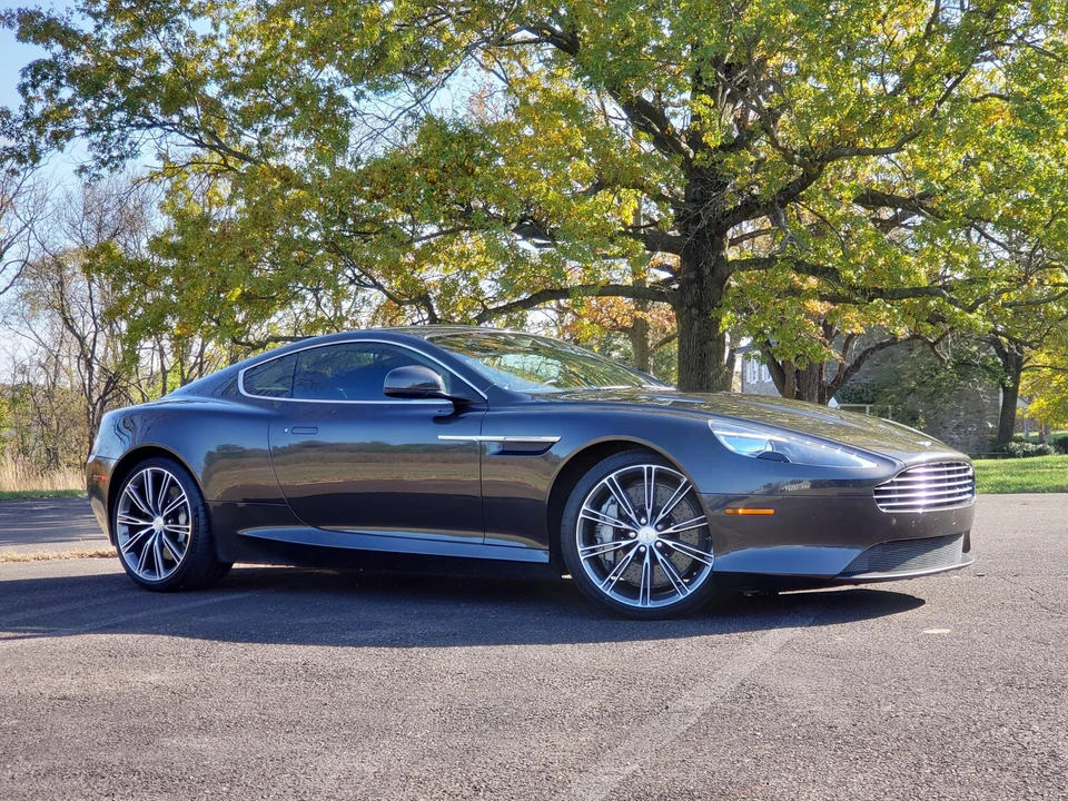 2012 Aston Martin Virage (2011-2012) - Image 30 of 31