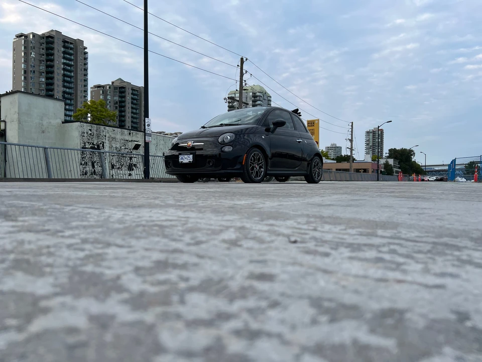2014 Fiat Abarth 500 - Image 2 of 31