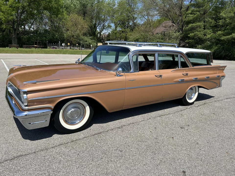 1959 Pontiac Safari - Image 2 of 31