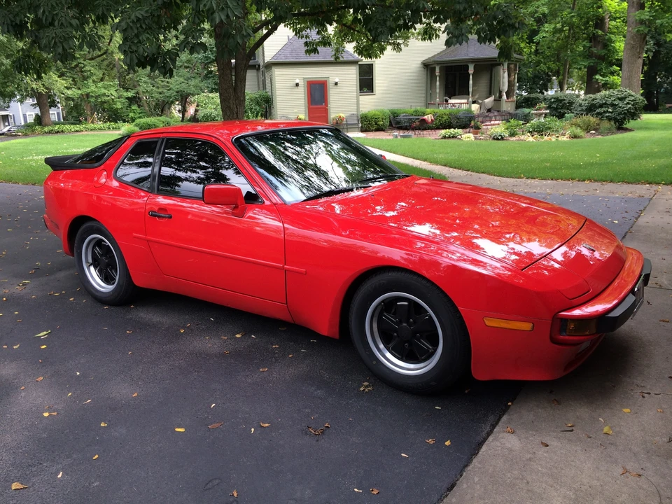 1984 Porsche 944 - Image 9 of 31