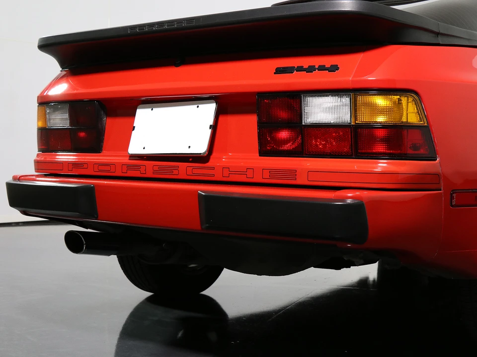 1984 Porsche 944 - Image 5 of 31