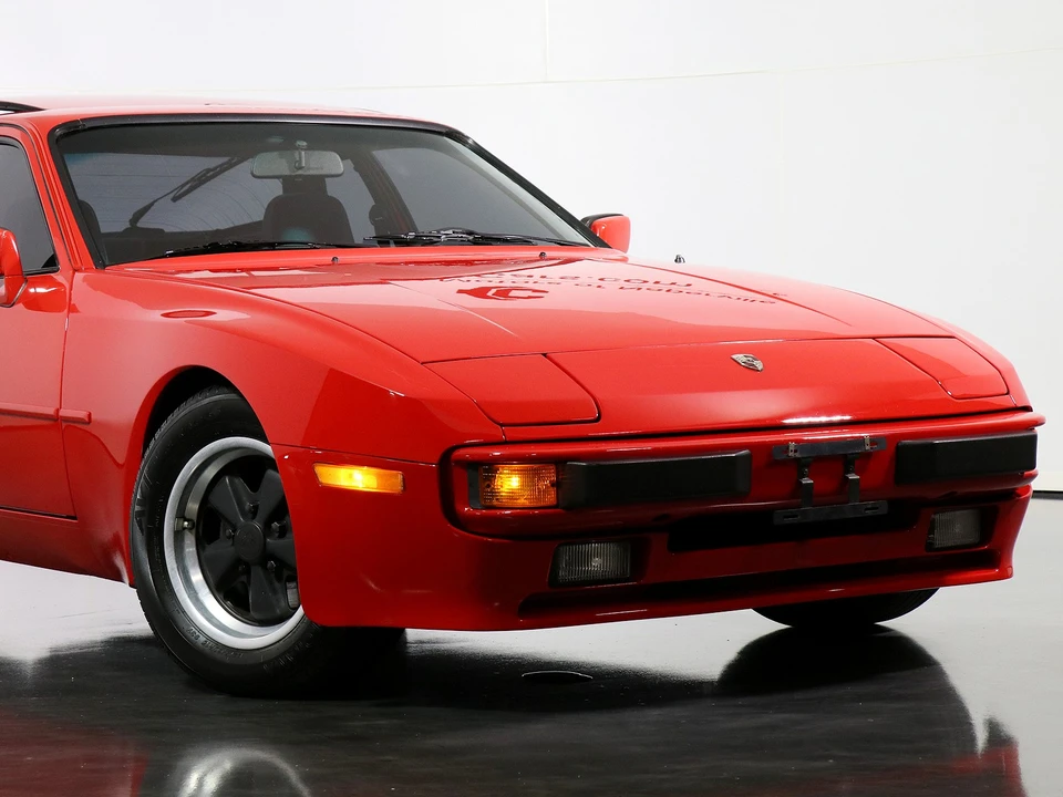 1984 Porsche 944 - Image 7 of 31