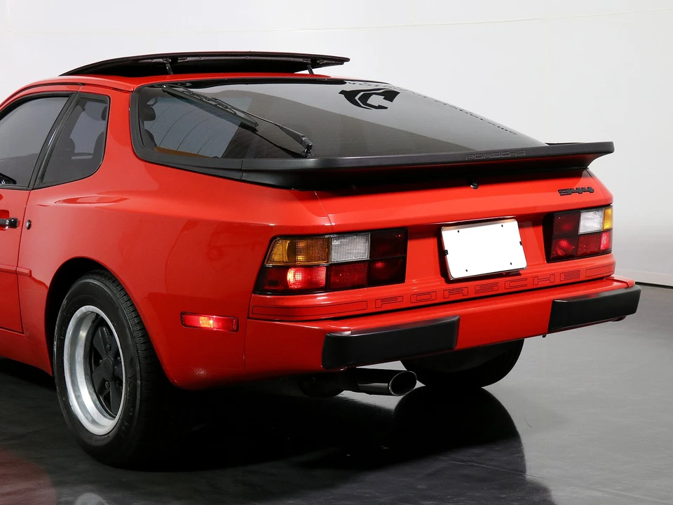 1984 Porsche 944 - Image 3 of 31