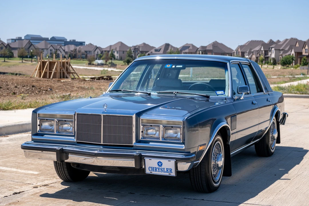 1985 Chrysler New Yorker - Image 10 of 31