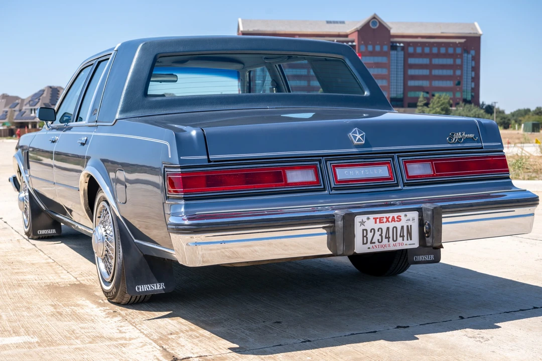 1985 Chrysler New Yorker - Image 11 of 31