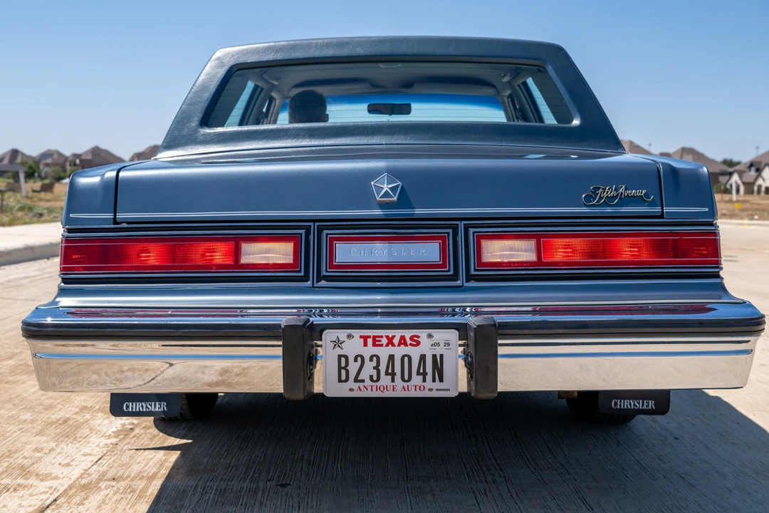 1985 Chrysler New Yorker - Image 18 of 31
