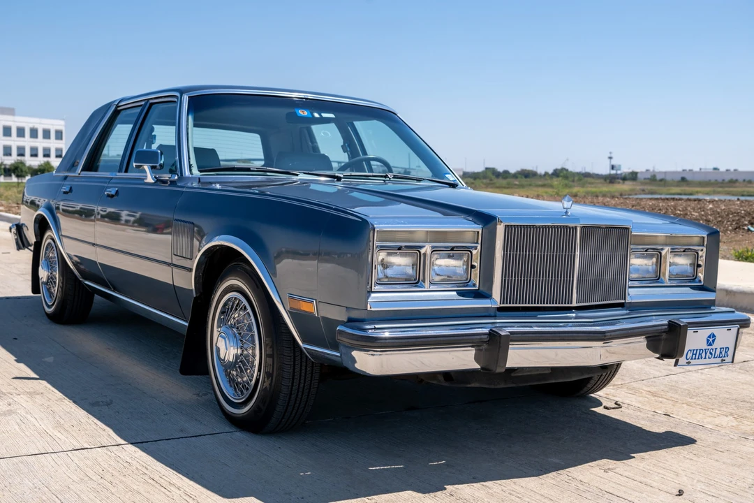1985 Chrysler New Yorker - Image 9 of 31