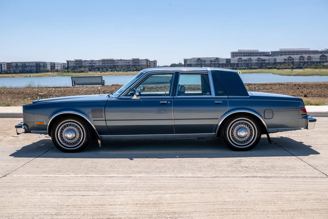 1985 Chrysler New Yorker - Image 8 of 31
