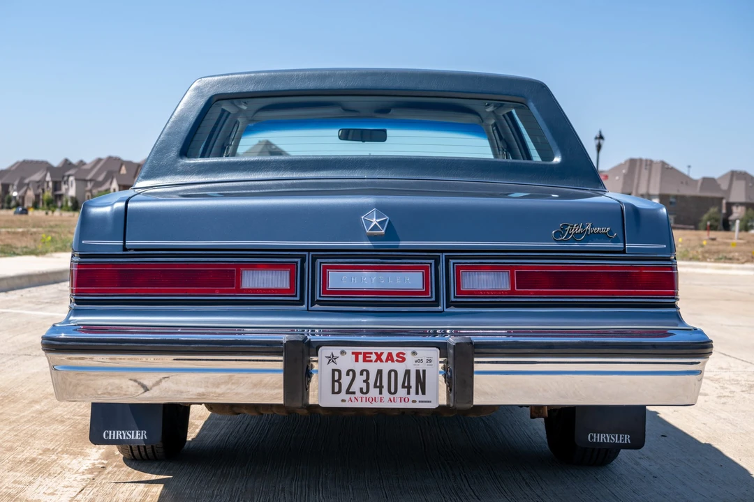 1985 Chrysler New Yorker - Image 13 of 31