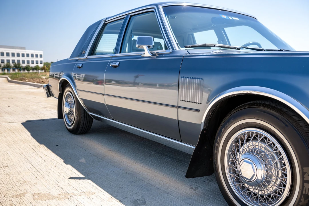 1985 Chrysler New Yorker - Image 19 of 31