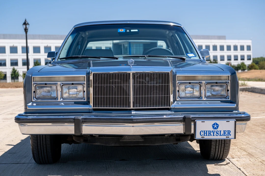 1985 Chrysler New Yorker - Image 11 of 31
