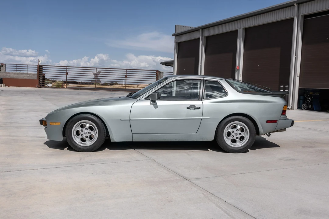 1985 Porsche 944 - Image 3 of 31