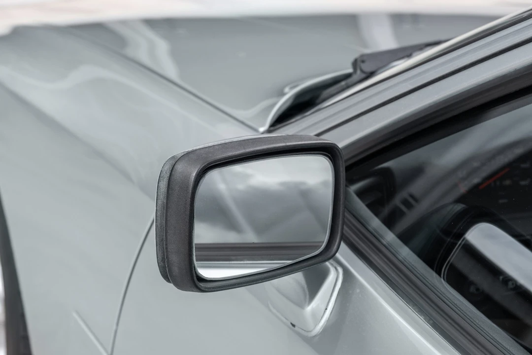 1985 Porsche 944 - Image 17 of 31