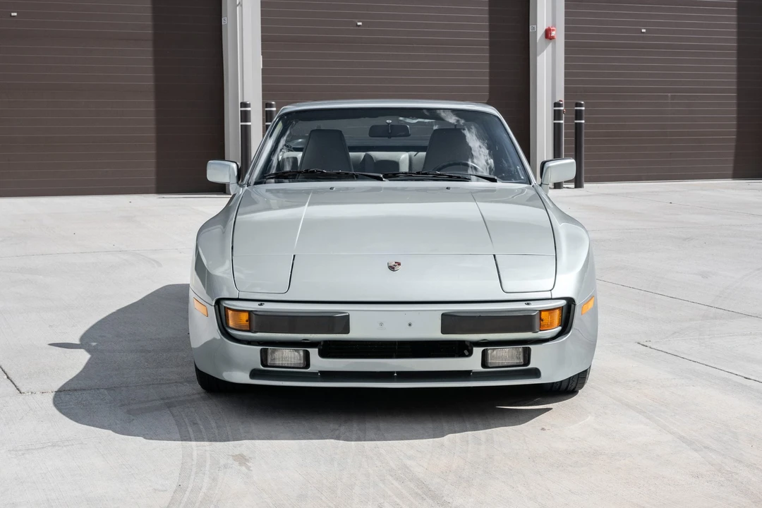 1985 Porsche 944 - Image 10 of 31