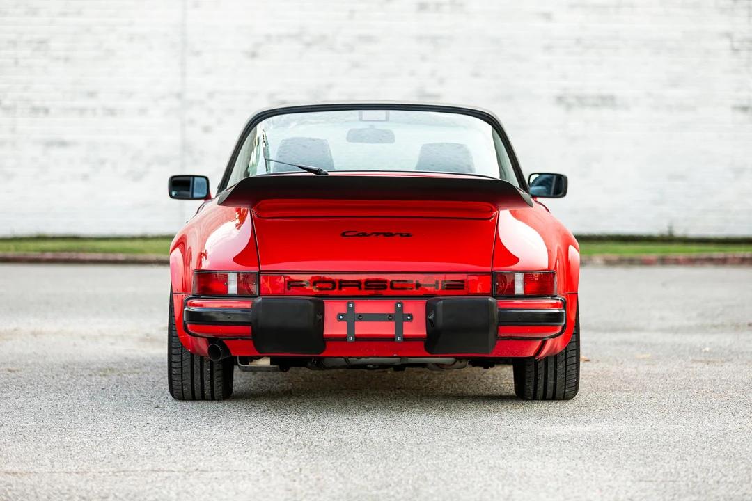 1986 Porsche 911 Carrera 3.2 - Image 6 of 31